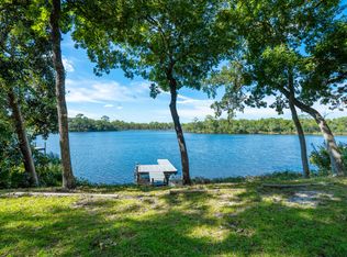 1013 Lake Dr, Niceville, FL 32578