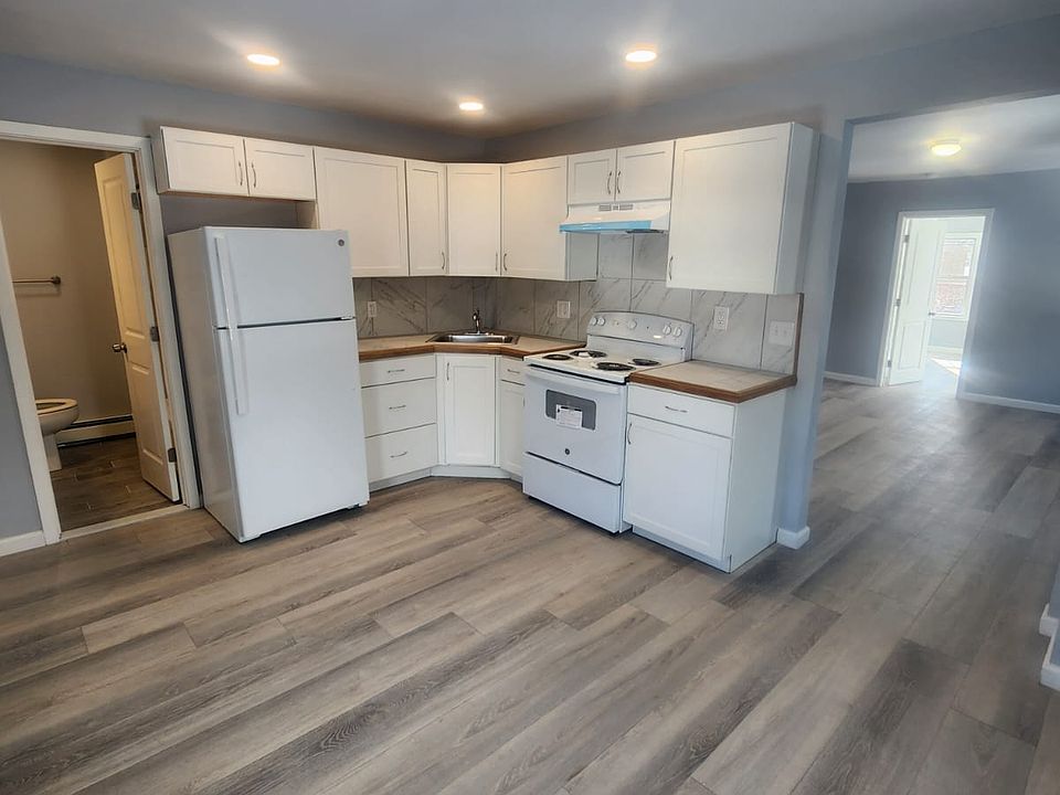 1st image of 301 Tower Ave #4