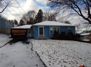 516 Salisbury Park Dr, Syracuse, NY 13224