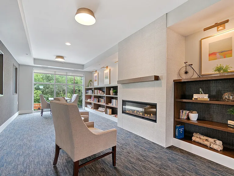 Oaks Landing 55+ Apartments — Photo 11