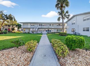 46 Waltham E #46-B, West Palm Beach, FL 33417