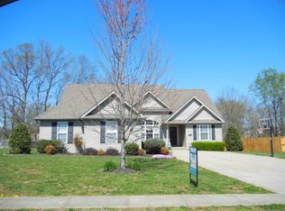 979 Wing Tip Cir, Hopkinsville, KY