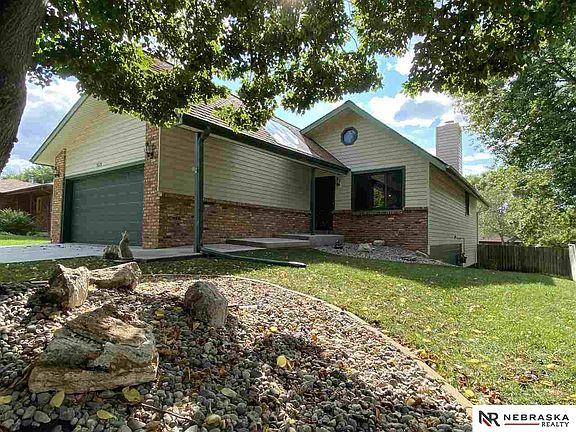 2nd image of 5521 Coyote Cir