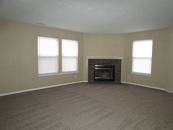 4th image of 2142 Westmere Dr