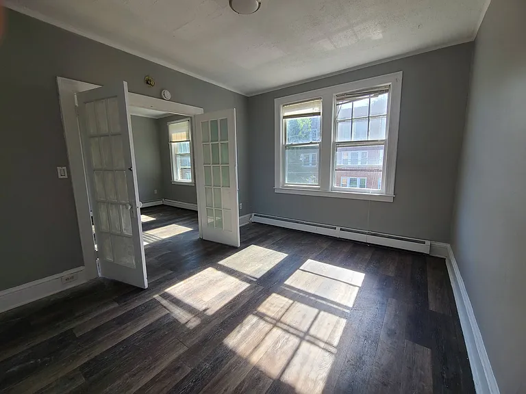 30 Dorothy St #2S — Photo 2