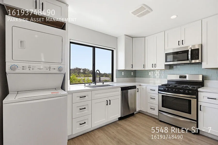 Building Photo - 5548 Riley St #7