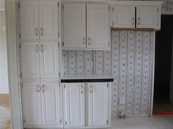 5th image of 6264 Rolling Heights Cir
