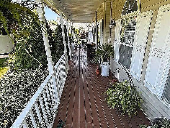 2nd image of 8 Ashford Lane