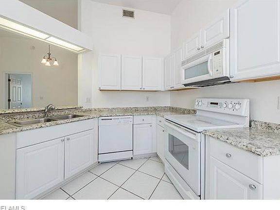 4th image of 2711 Citrus Lake Dr APT 304
