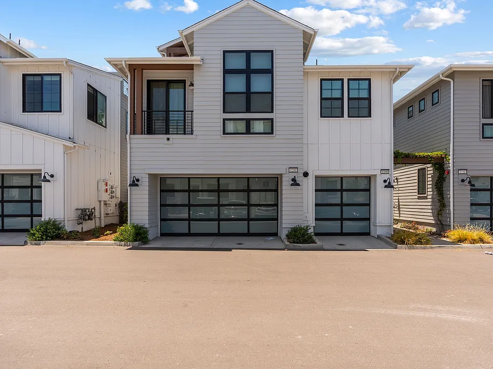 1206 Molara Ln