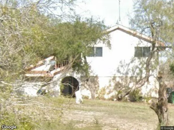 186 County Road 306, George West, TX 78022