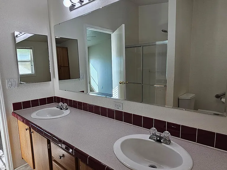 3312 Upper River Rd — Photo 25