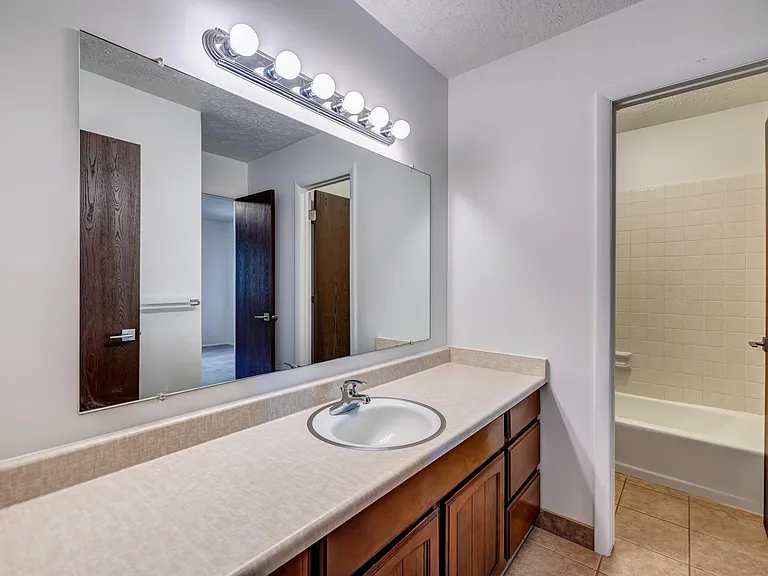 3383 E Bengal Blvd #1 — Photo 9