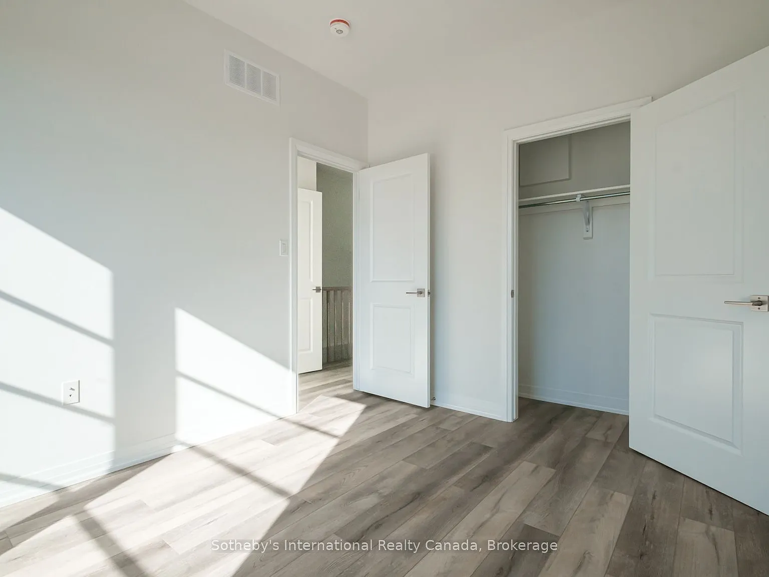 2 bed, $2,475 — Photo 4