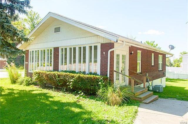 1st image of 10500 Maddox Pl