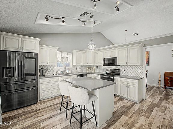4th image of 7519 W MCRAE Way