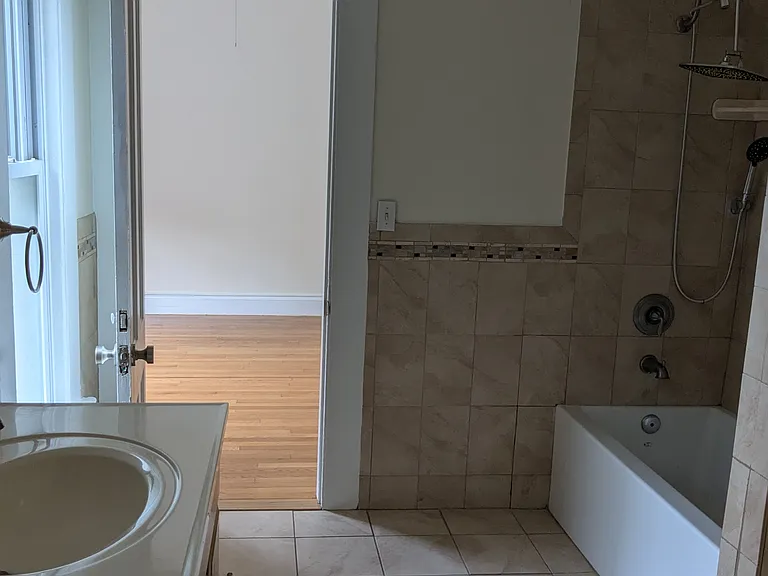 88 Harrison St — Photo 23