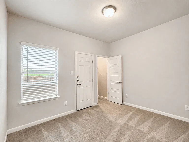 7158 Magnolia Crk #101 — Photo 16