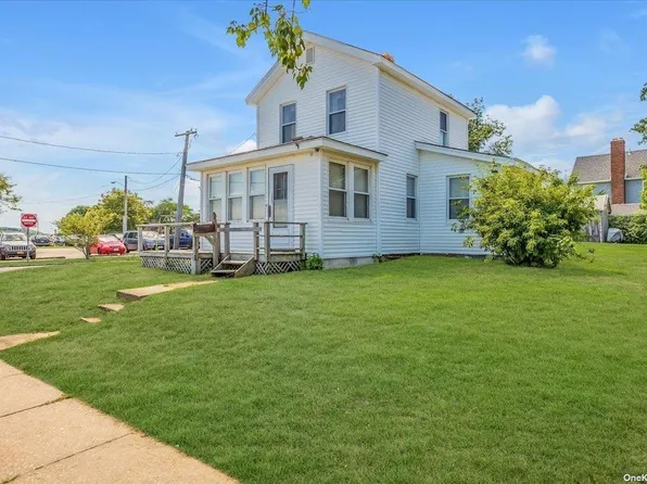103 3rd Street, Greenport, NY 11944