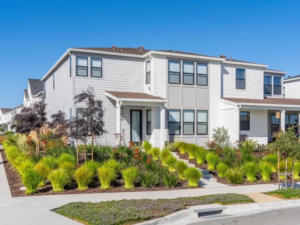 2501 Ocean Bluff Ave, Marina, CA 93933