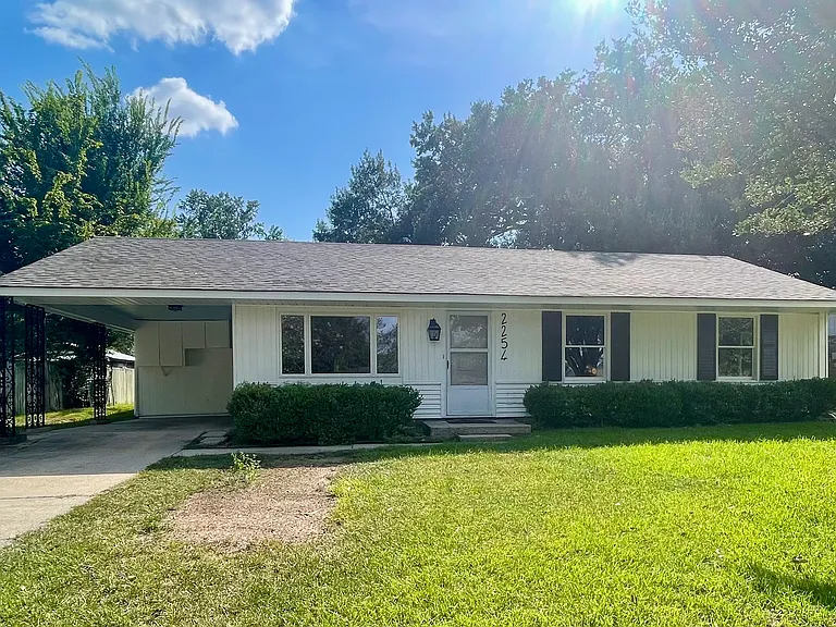 2254 E Contour Dr — Photo 1