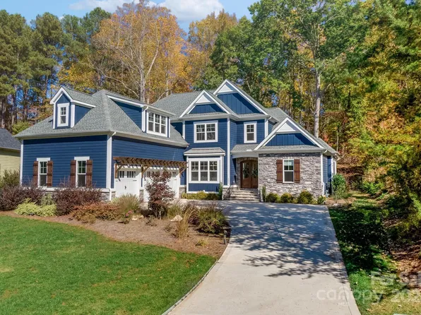 7655 Cottonwood Dr, Denver, NC 28037