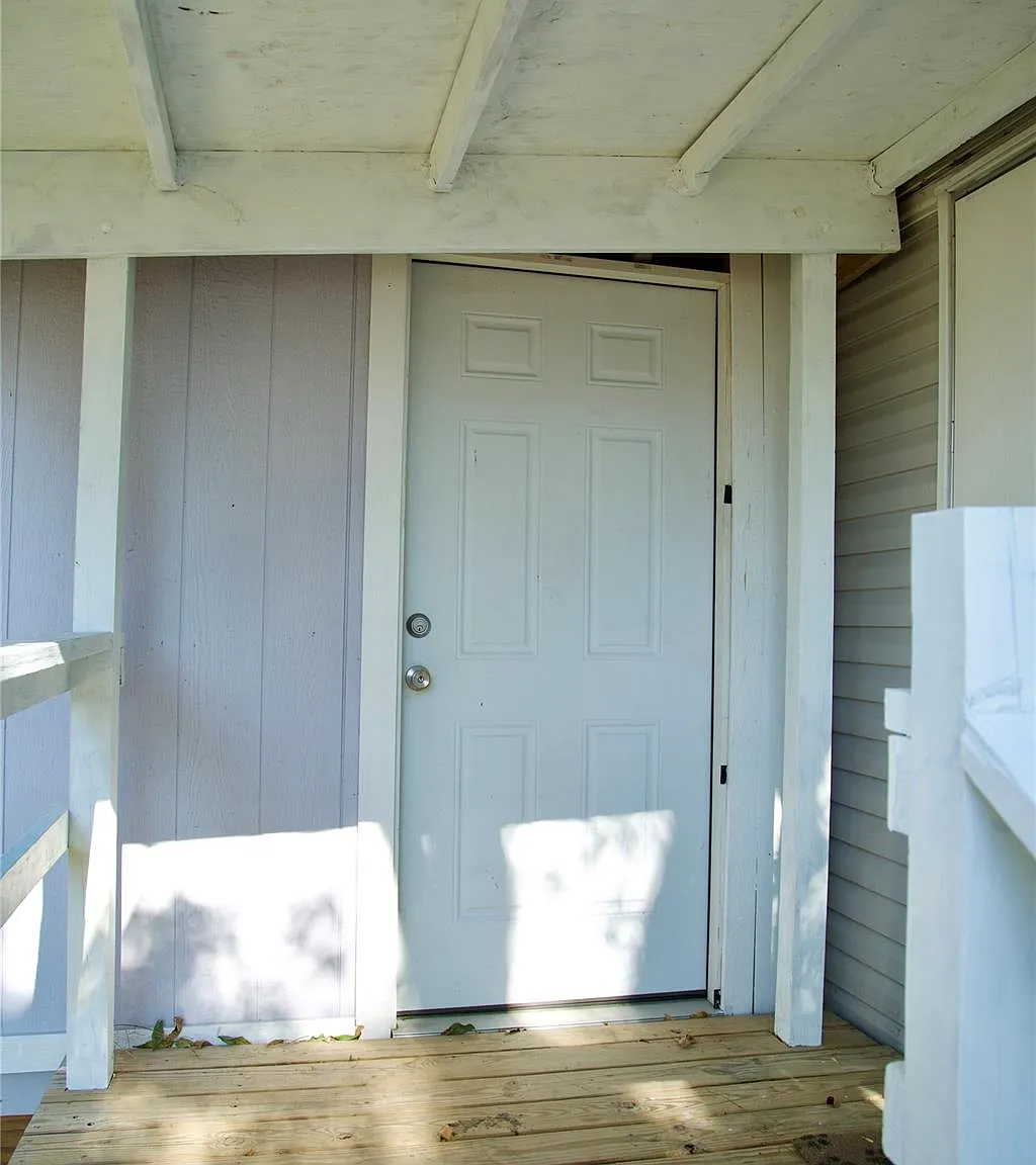 1 bed, 1.0 bath, 400 sqft, $850 — Photo 2