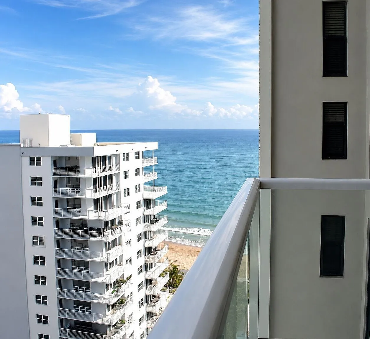 Pompano Atlantis — Photo 3