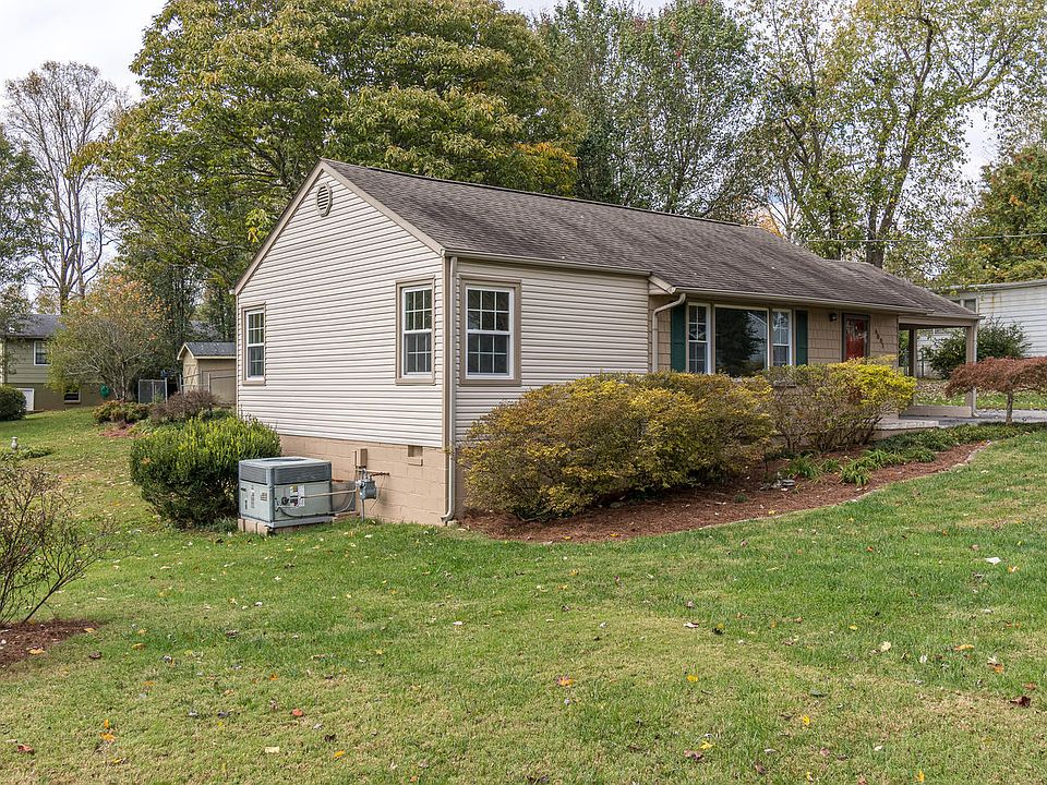 1st image of 6001 Adelia Dr