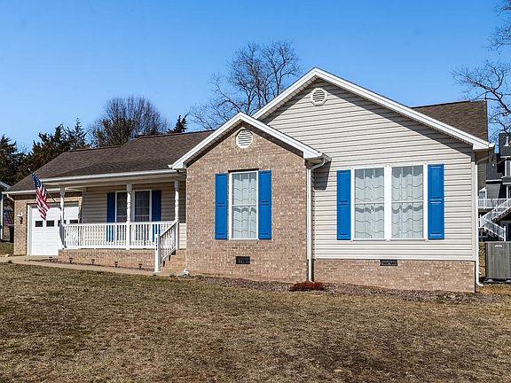 4th image of 1744 Park Lawn Dr