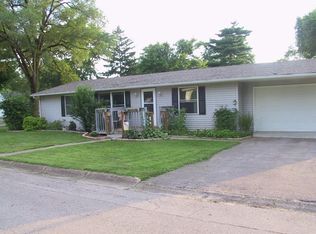 410 Maple St, Centerville, IN 47330