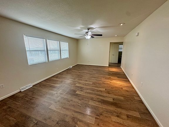 5th image of 1824 Kansas Ave
