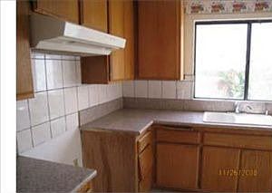 2nd image of 257 S San Anselmo Ave