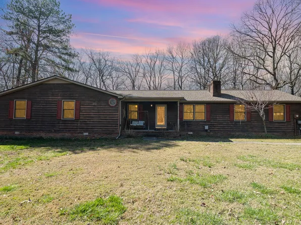226 Prince Ln, Tullahoma, TN 37388