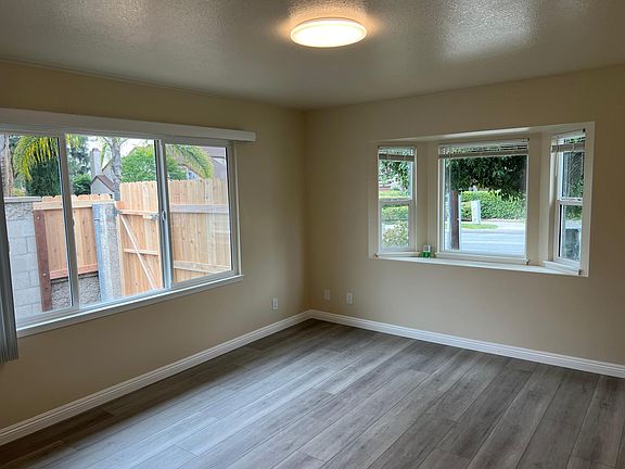5th image of 824 S California Ave #A