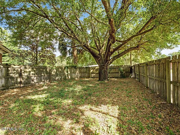 2nd image of 6206 PINE COVE Lane