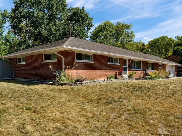 2135 Lehigh Pl, Dayton, OH 45439