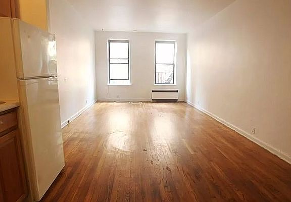 5th image of 398 E 52nd St APT 4E