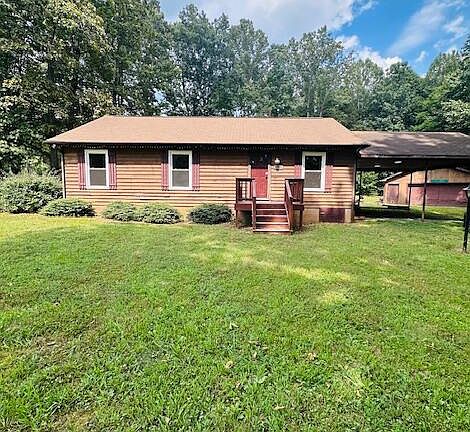 3rd image of 1545 Dogwood Dr