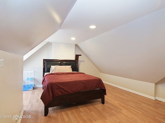 5th image of 9014 Laramie Ave