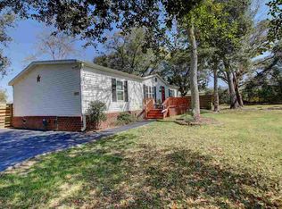 889 Hilander Dr, Murrells Inlet, SC 29576