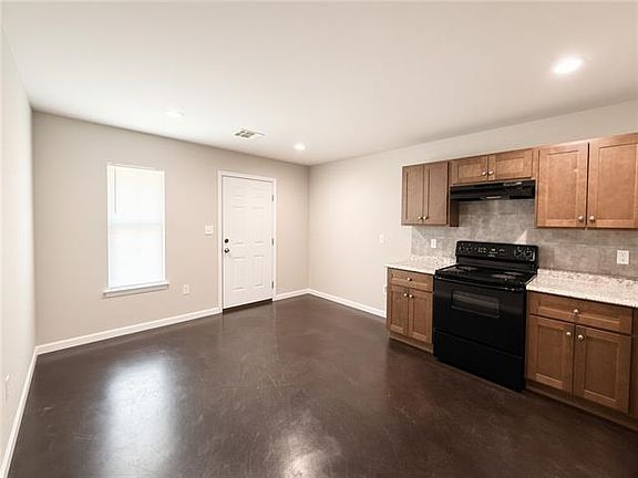 4th image of 47 E Phillip Ct