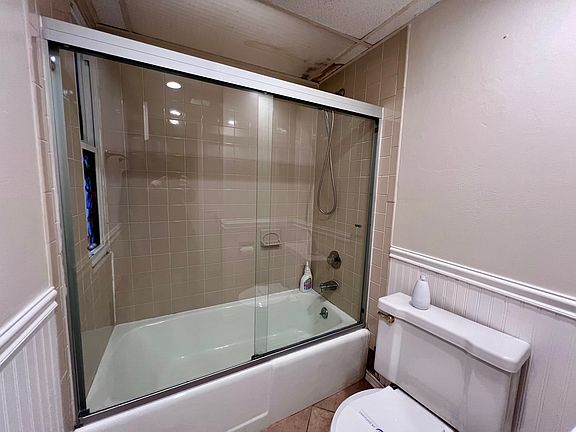 4th image of 835 Main St #835C