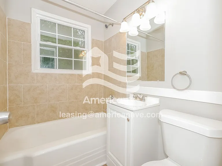 27477_008_wm_-_main_bathroom_13337952.jpg