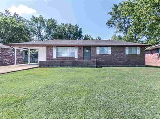 302 E Henry St, Poplar Bluff, MO 63901