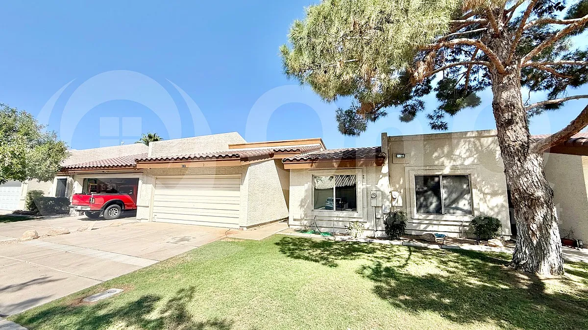 Building Photo - 9121 N 68th Ave