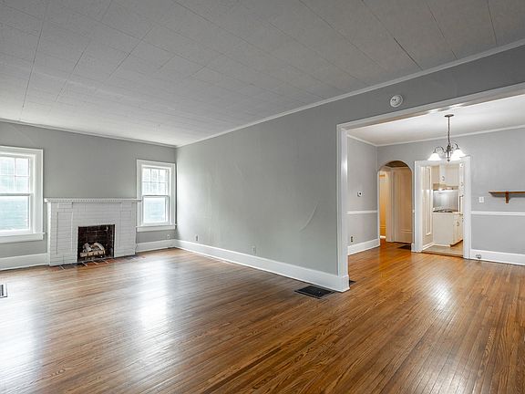 2nd image of 25 Vista Dr