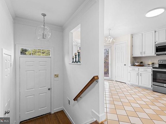 5th image of 7711 Pott Ct