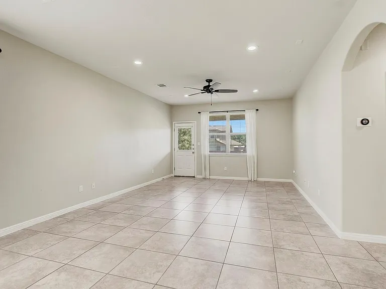 356 Quarry Ln — Photo 5