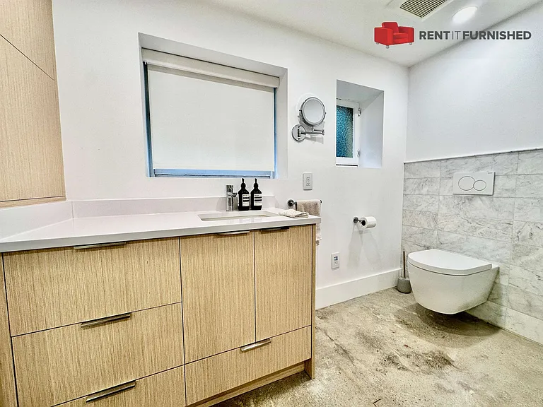 2036 W 15th Ave — Photo 15
